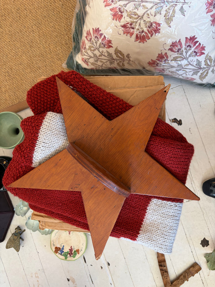 Americana Hand Cut Star Bracket